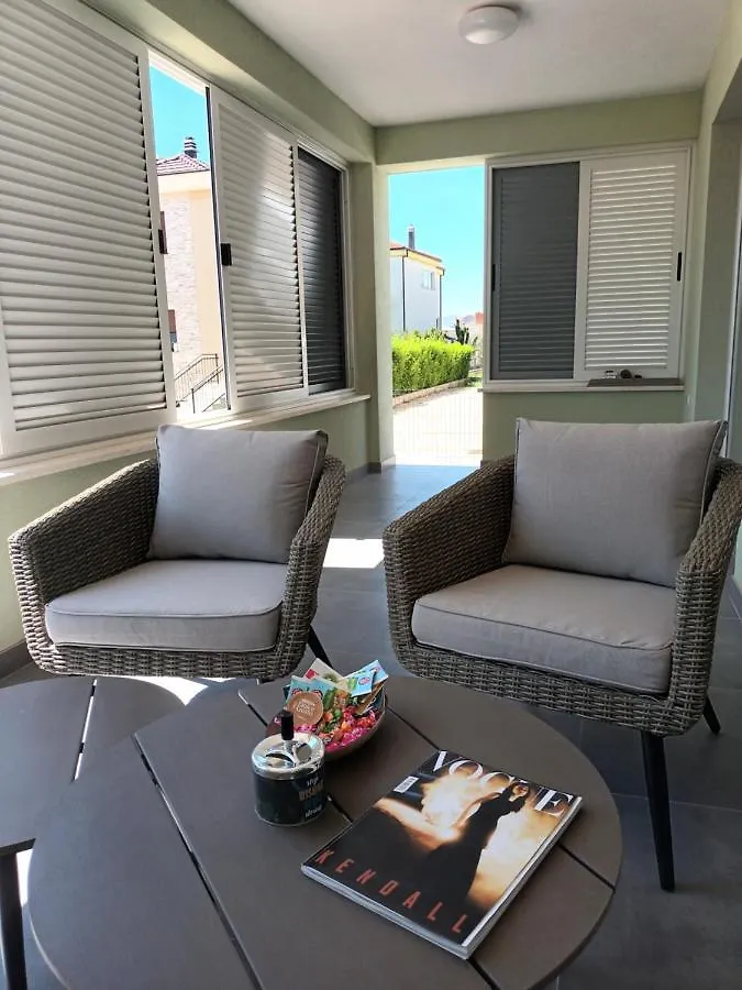 Dreams Apartment Kastela contacts